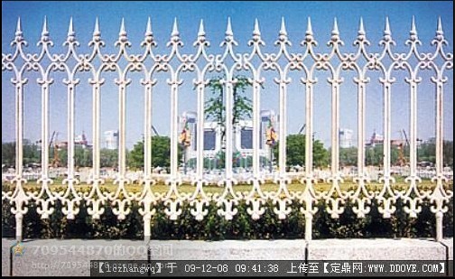  鐵藝護欄