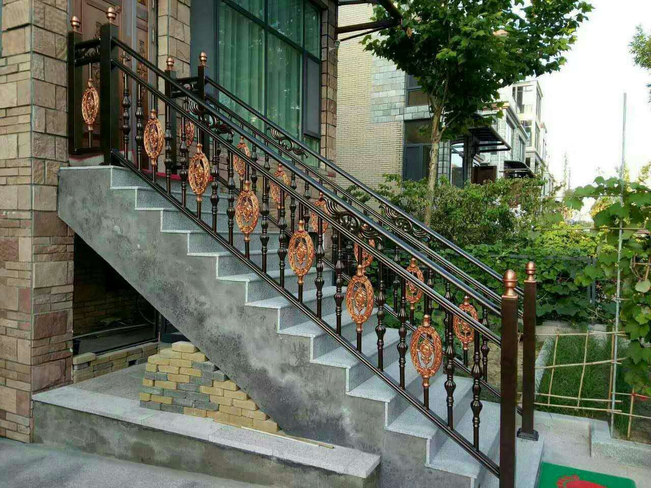 鋁藝護欄